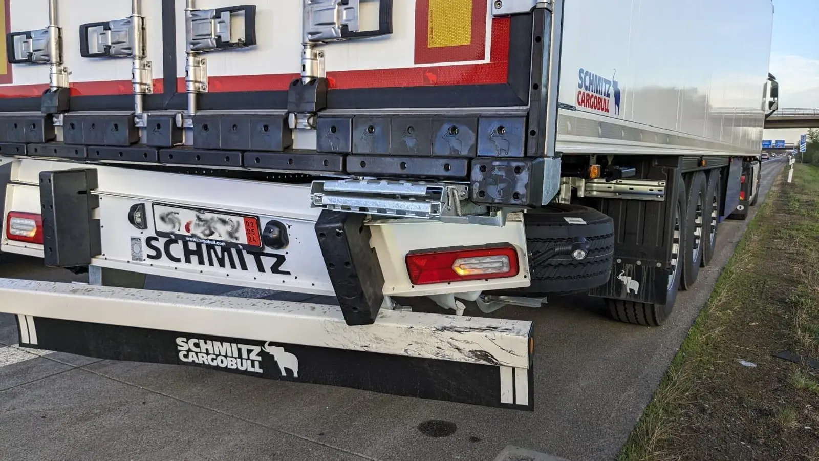 Unfall auf der A14 am 6. April 2024 (Foto: Freiwillige Feuerwehr Taucha)
