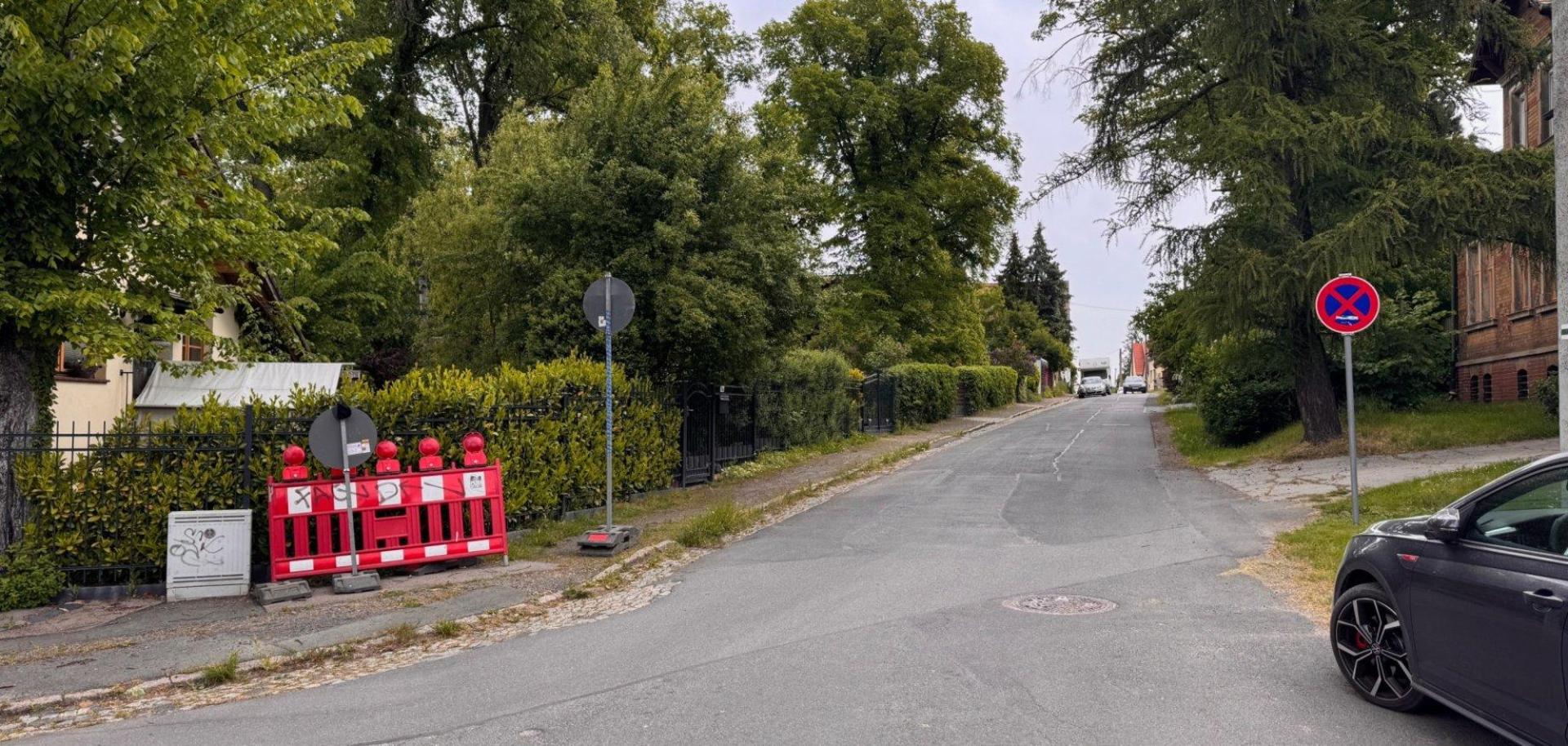 Die Bergstraße wird bis Ende Juni zur Baustelle (Foto: Stadtverwaltung Taucha)