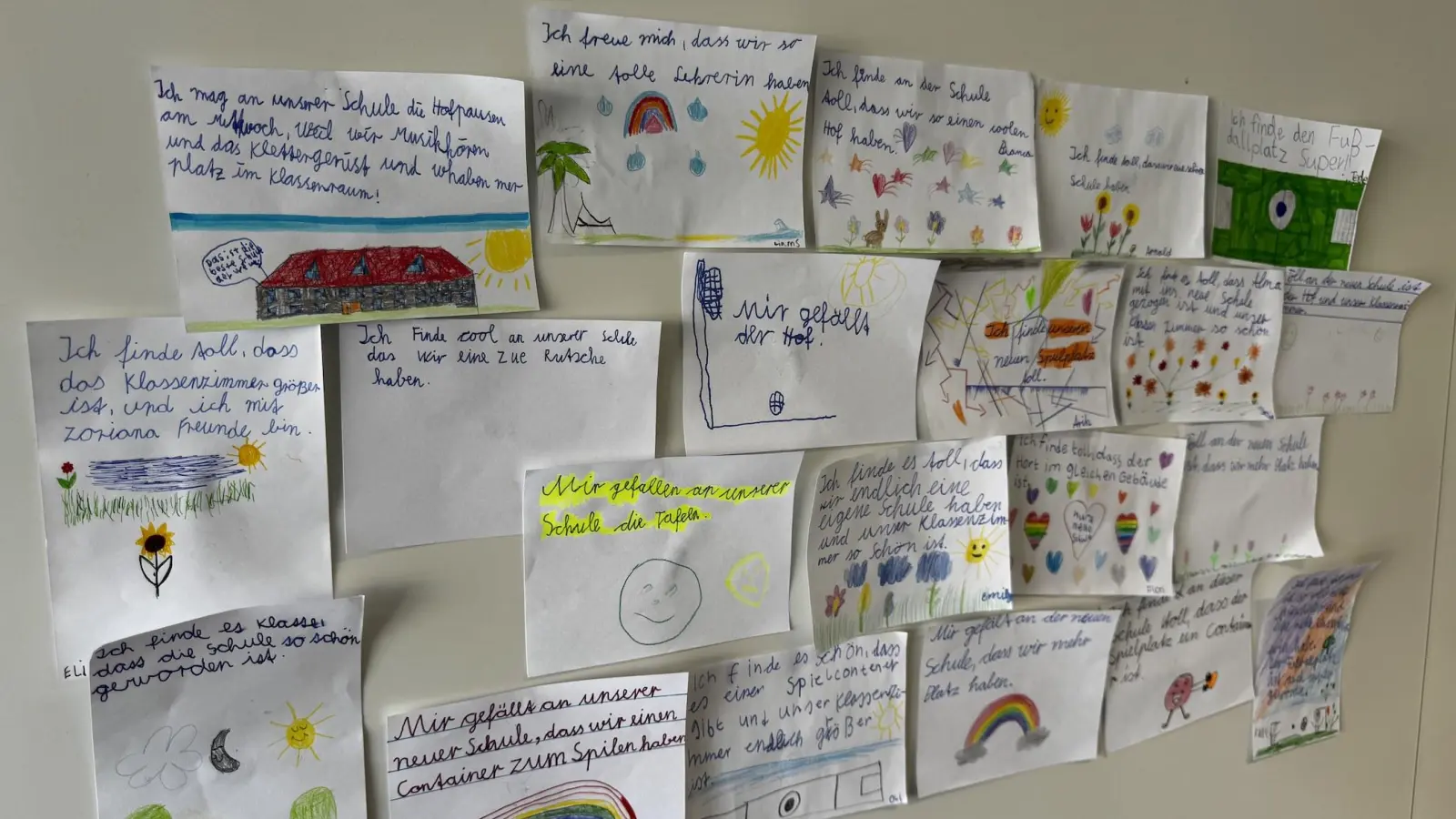 Bei den Schülern kommt ihr neues Schulhaus offensichtlich gut an. (Foto: Daniel Große)