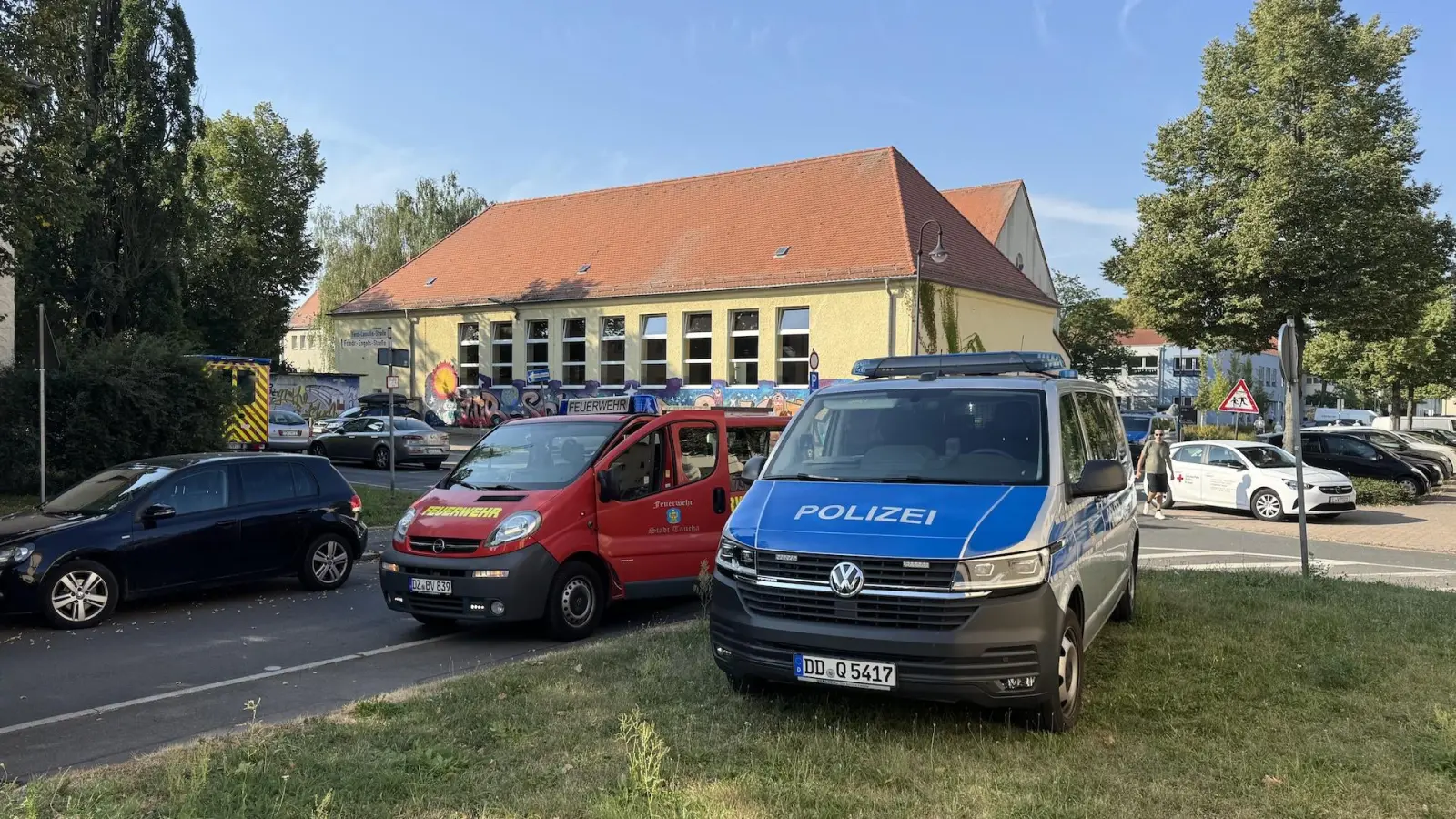 Einsatz am Sonntagmorgen in der Friedrich-Engels-Straße. (Foto: Daniel Große)