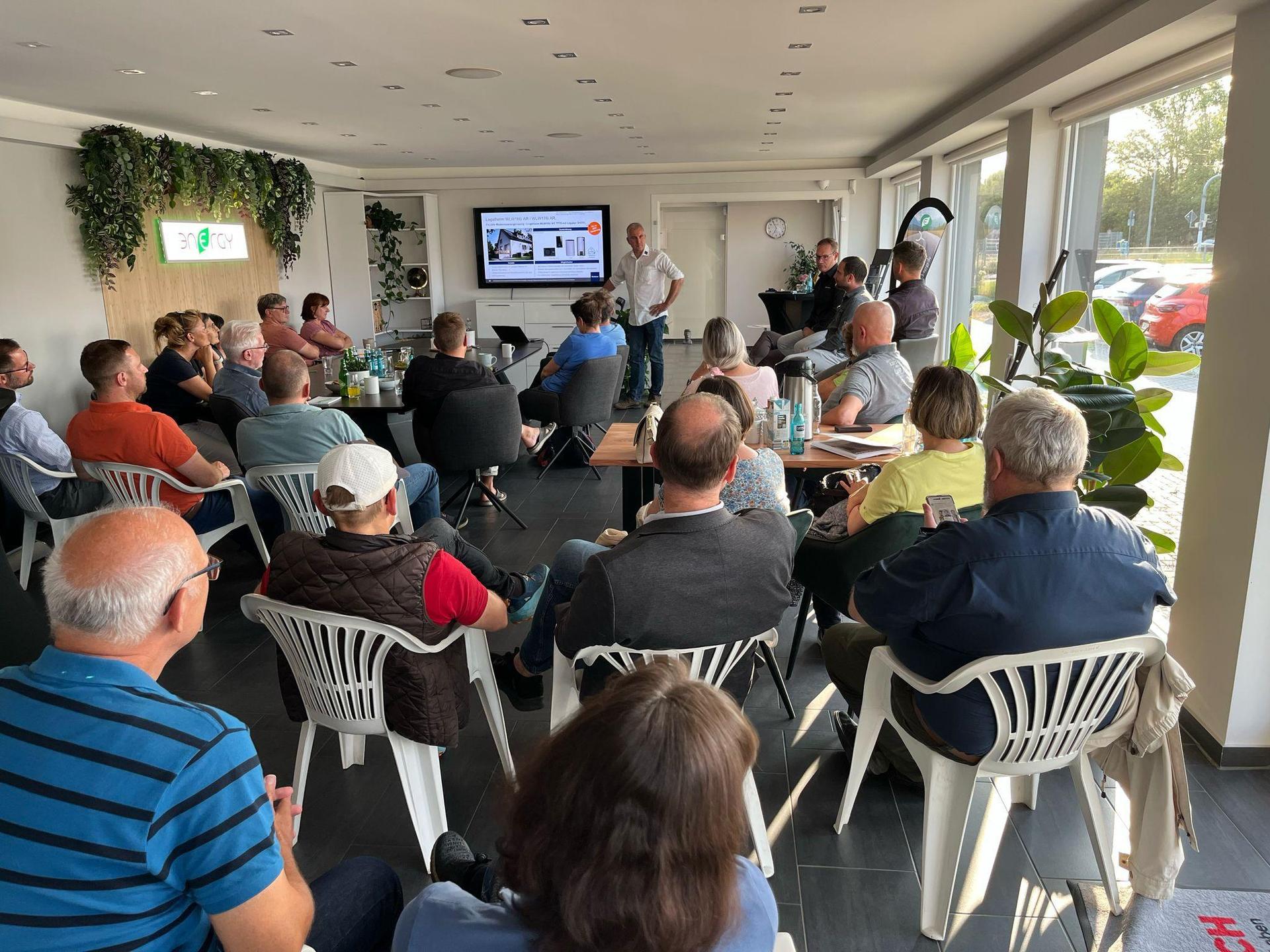 Die Info-Abende bei 3NERGY sind immer gut besucht. eine Anmeldung wird ausdrücklich empfohlen. (Foto: 3NERGY GmbH)