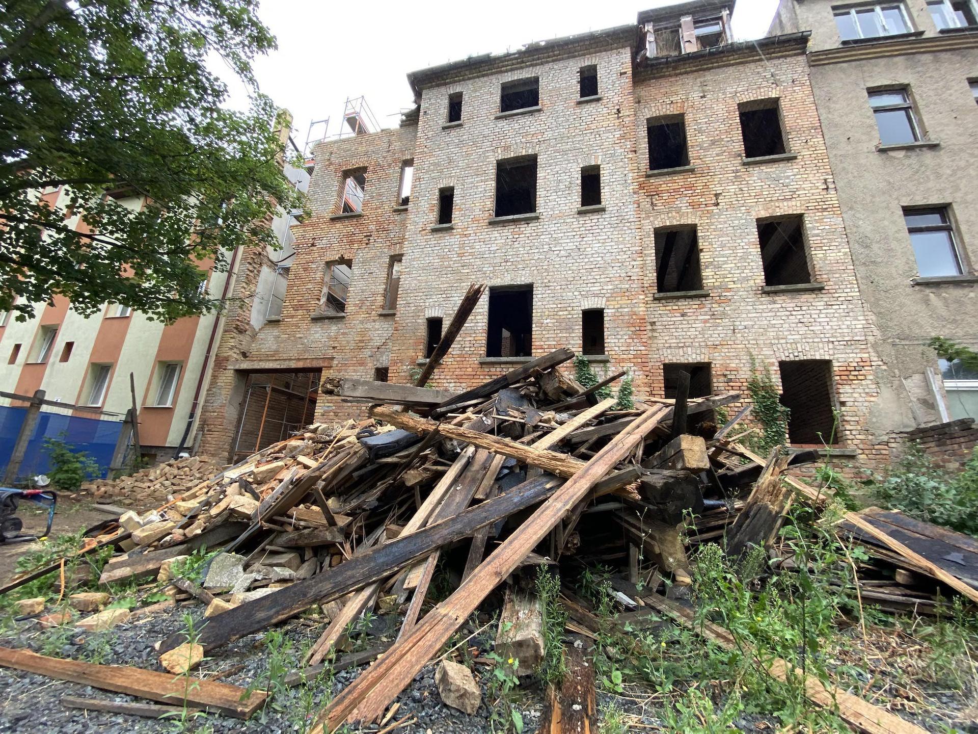 Leipziger Straße 62: Abriss des Hauses läuft (Foto: taucha-kompakt.de)