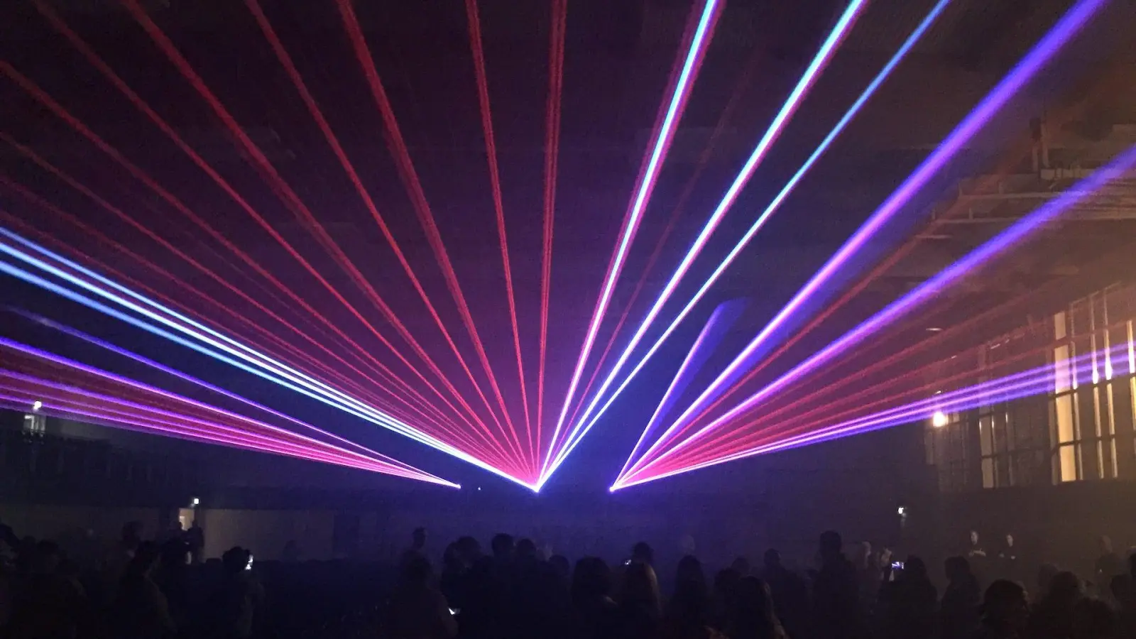 Viel Tanz und Gesang, Lasershow und mehr Überraschungen beim Neujahrsempfang (Foto: taucha-kompakt.de)