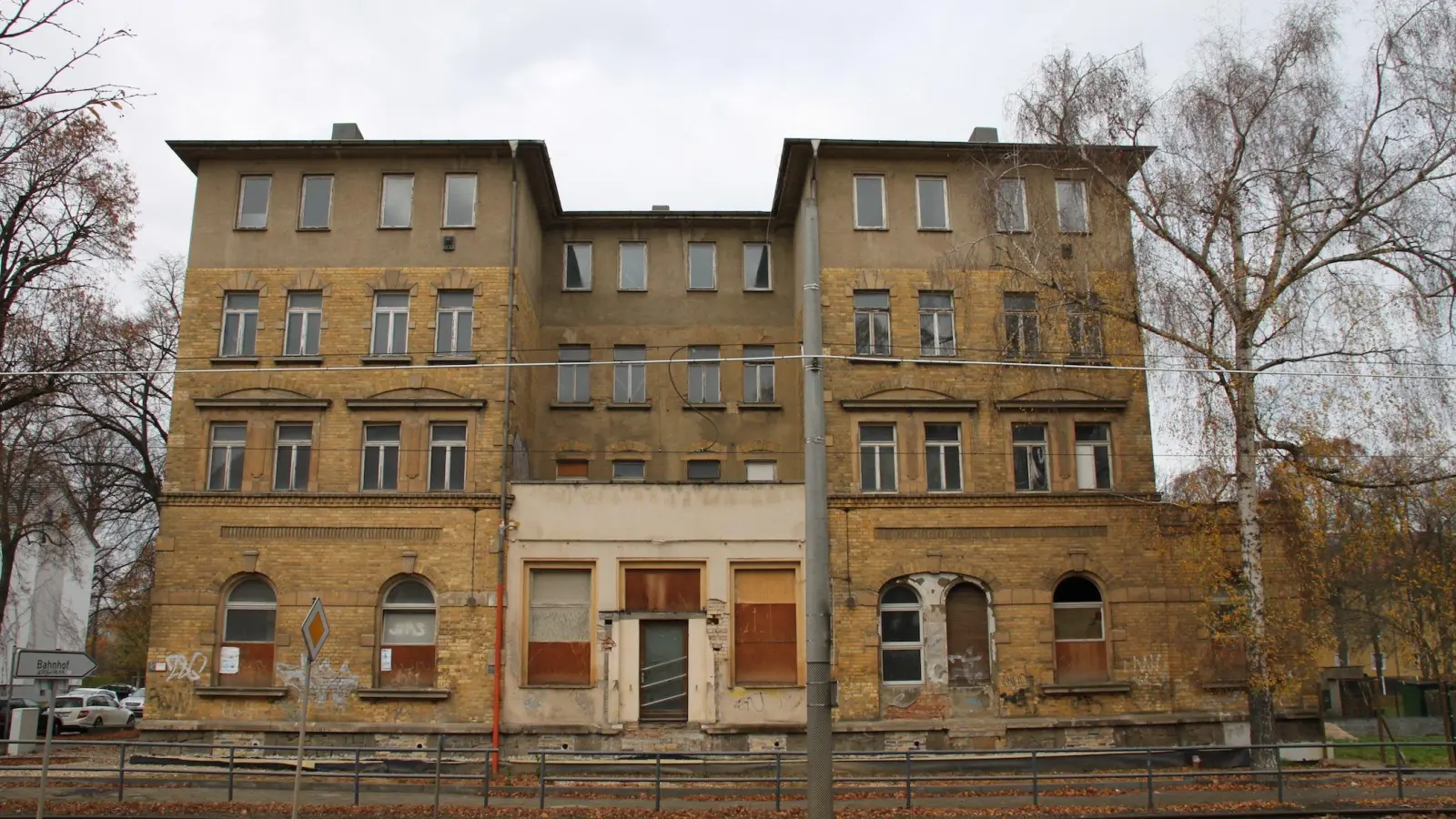 Der Kanzler in Taucha wartet weiter auf den Kuss (Foto: taucha-kompakt.de)