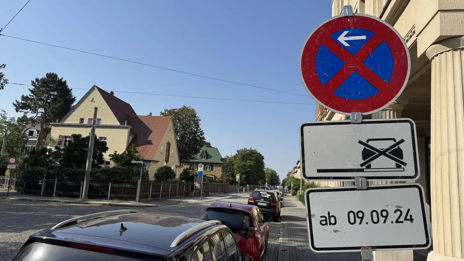 Die Lindnerstraße wird ab 9. September teilweise gesperrt. Darum wurden auch Halteverbote eingerichtet. (Foto: Daniel Große)