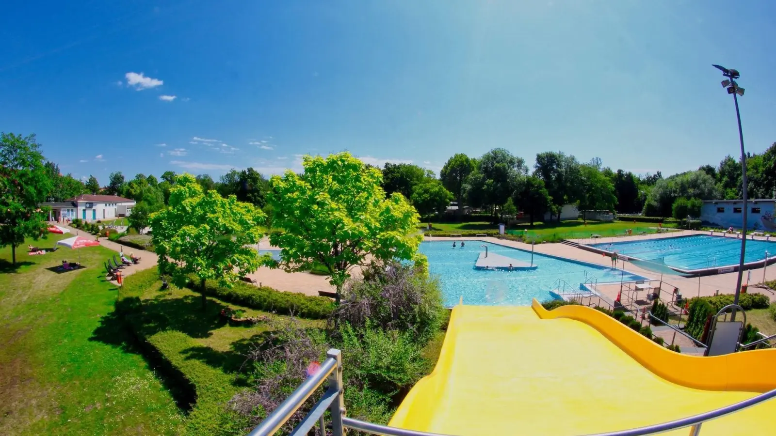 Jetzt im PartheBad bewerben! (Foto: taucha-kompakt.de)