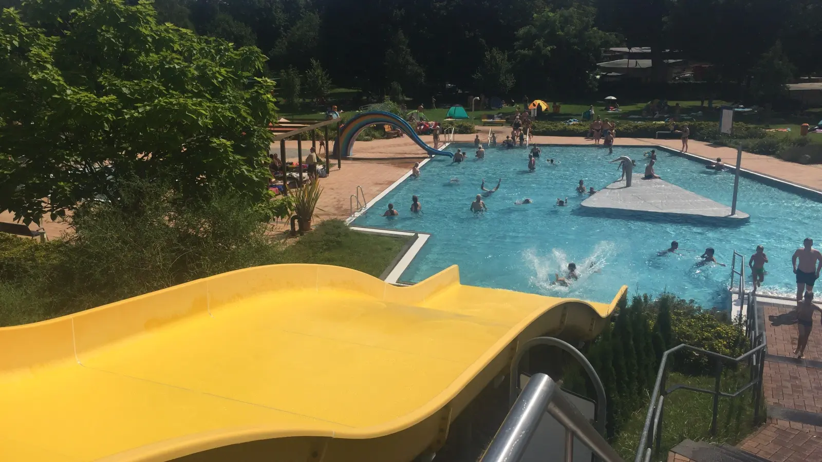 Zum Tauchscher verkürzte Öffnungszeiten des Parthebads (Foto: taucha-kompakt.de)