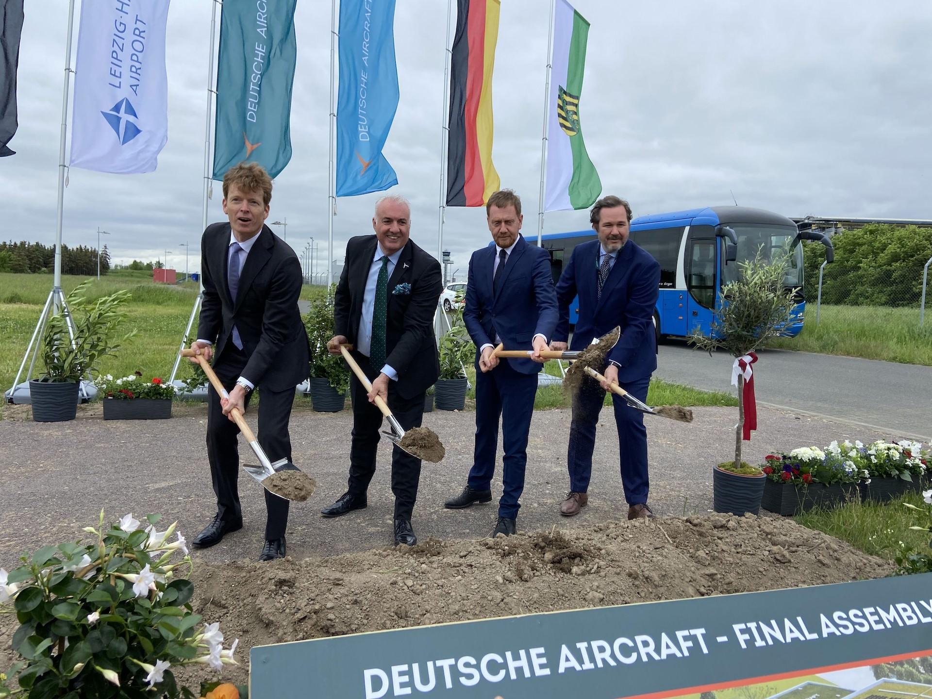 Spatenstich erfolgt: Deutsche Aircraft baut am Flughafen Leipzig-Halle künftig Kurzstreckenflieger (Foto: nordsachsen24.de)