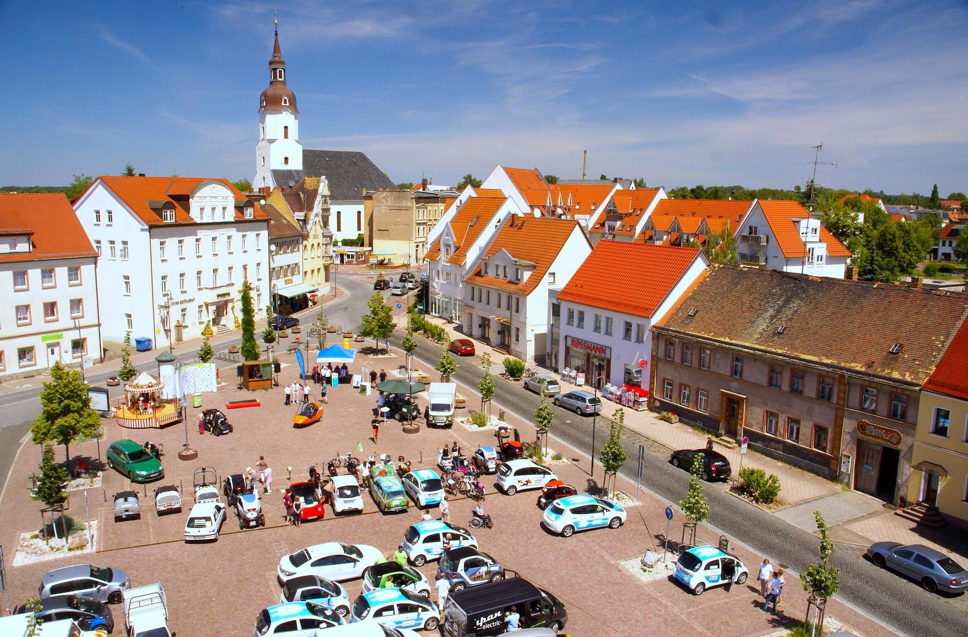 Zum Aktionstag wird der Marktplatz sowie der Park am Schöppenteich noch viel voller werden als hier auf diesem Foto. (Symbolbild: Stadtverwaltung Taucha)