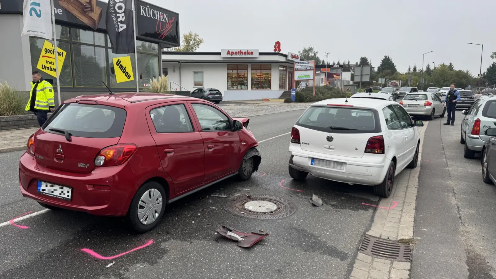 Am Unfall waren vier Fahrzeuge beteiligt. (Foto: Daniel Große)