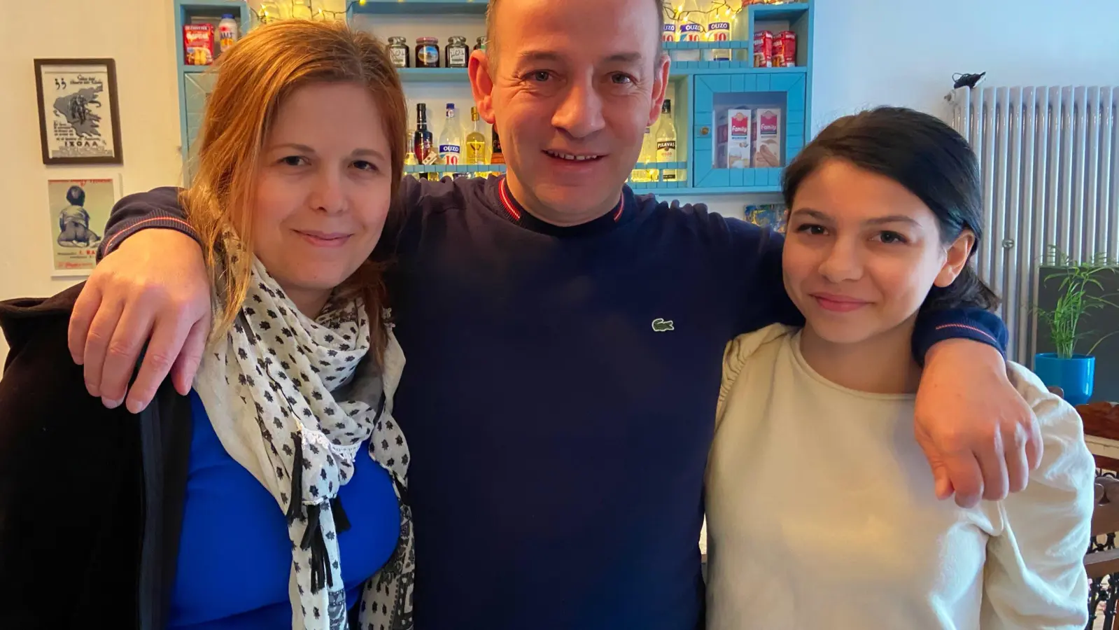 Stamatia Mastoras mit Mama Elsa und Papa Vasilakis (Foto: taucha-kompakt.de)