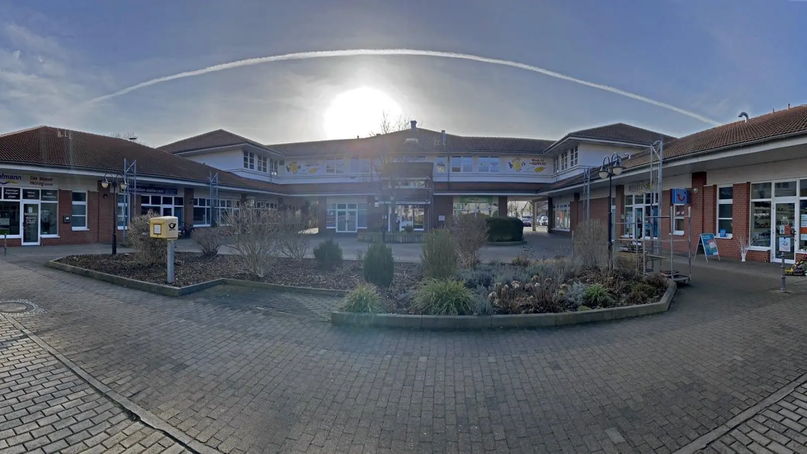 Das Einkaufszentrum an der Klebendorfer Straße soll einem Neubau weichen. (Foto: taucha-kompakt.de)