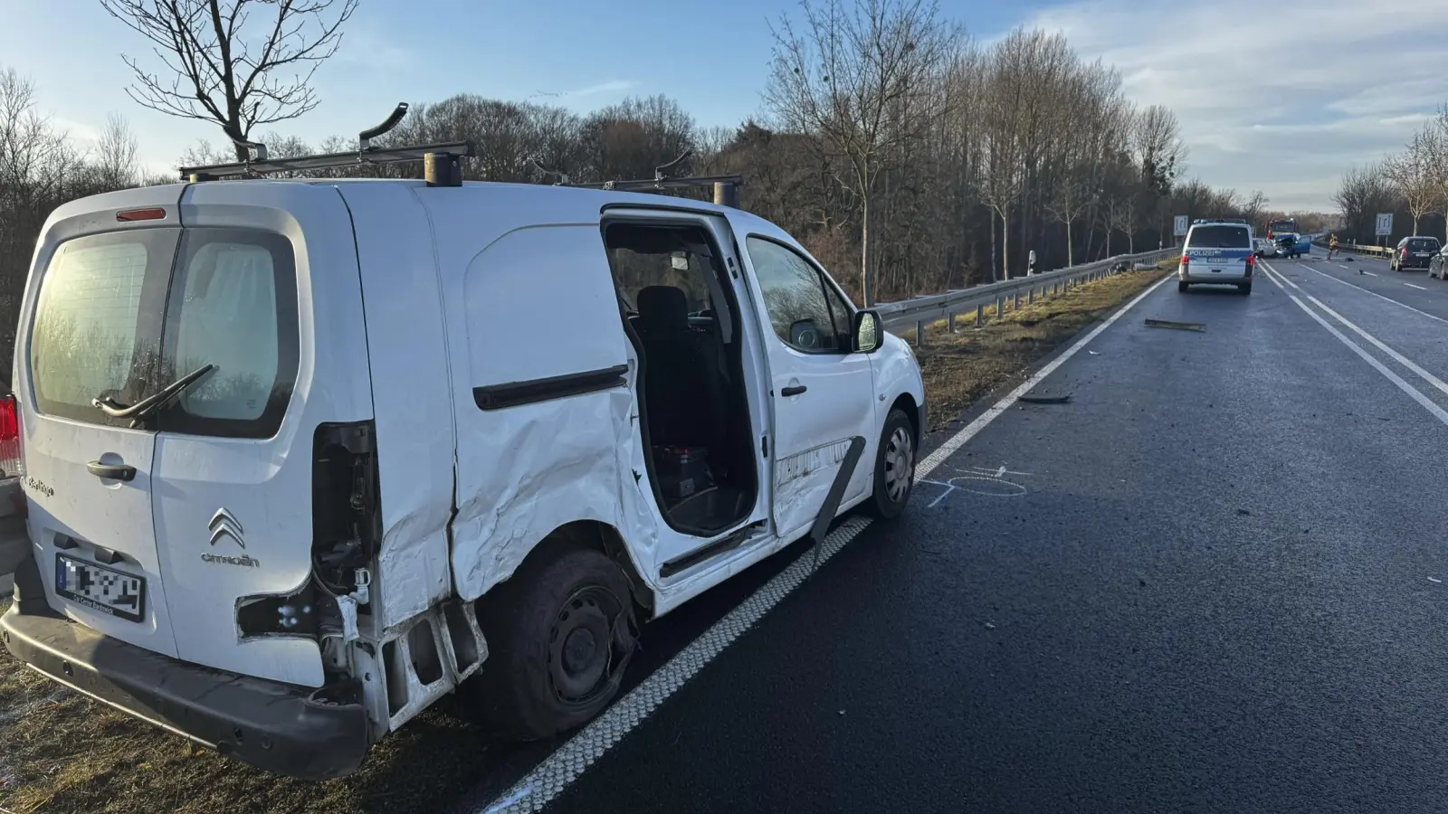 Der Fahrer des Kleintransporters blieb körperlich unverletzt. (Foto: Daniel Große)