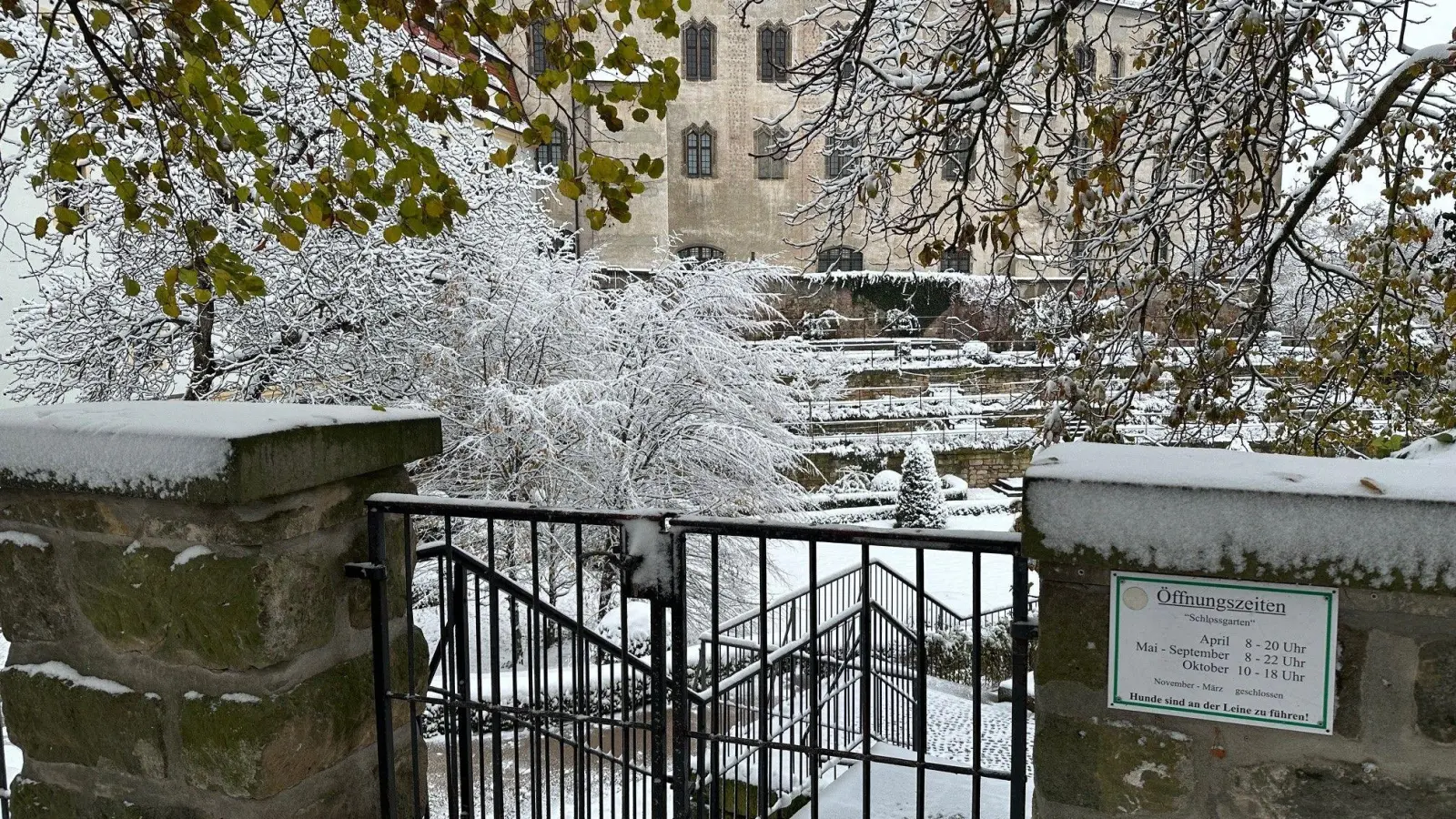 Der Zugang zum Rosengarten in der Schloßstraße ist seit dem 28. November geschlossen.  (Foto: LRA/Stöber )