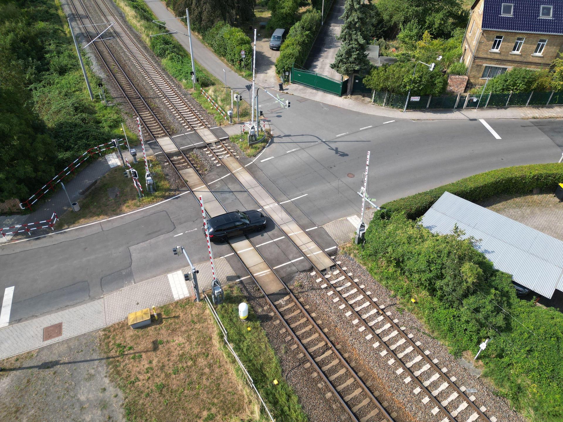 Am Bahnübergang Graßdorfer Straße muss gebaut werden. (Foto: Daniel Große)