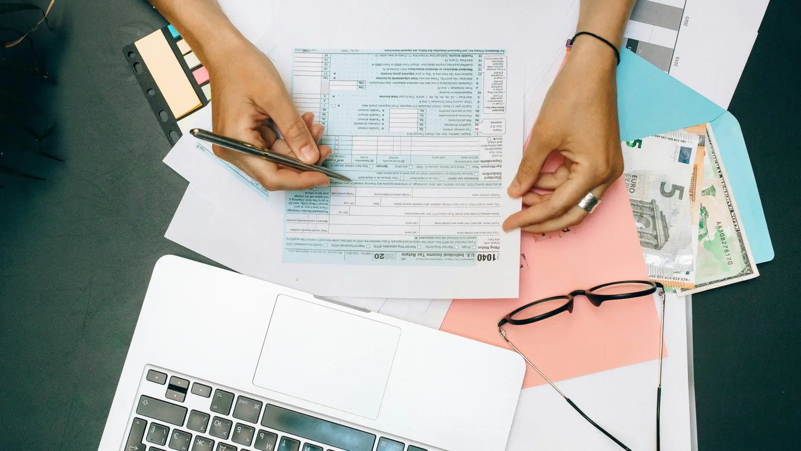 Steuererklärungen - für viele Unternehmer eine lästige Angelegenheit (Foto: Pexels)